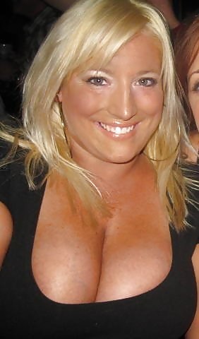 Smutdates.com nombre de usuario 'bustyvikki'
 #8940172