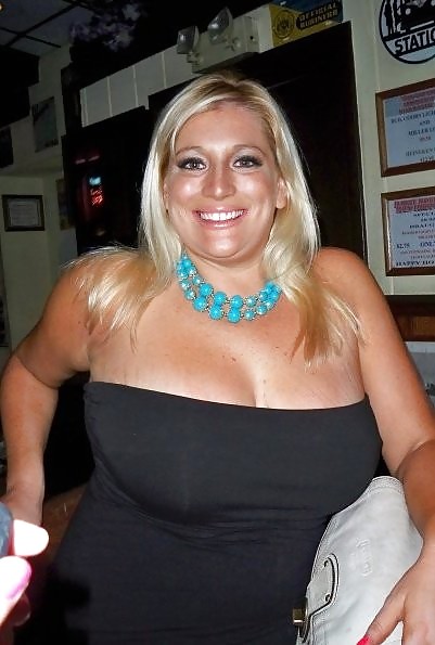 Smutdates.com nombre de usuario 'bustyvikki'
 #8940192