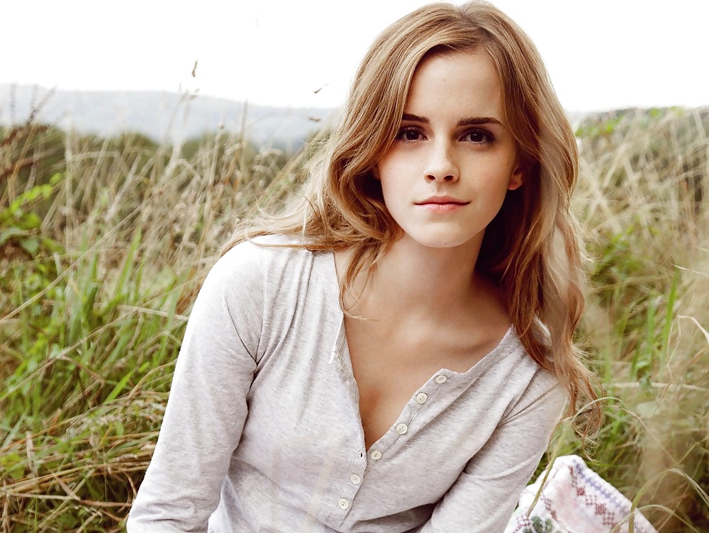 Emma watson
 #15043838