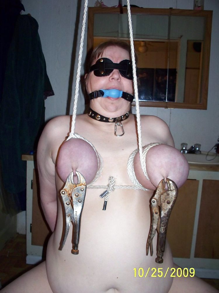 Maduras con pechos de bondage12
 #6787753