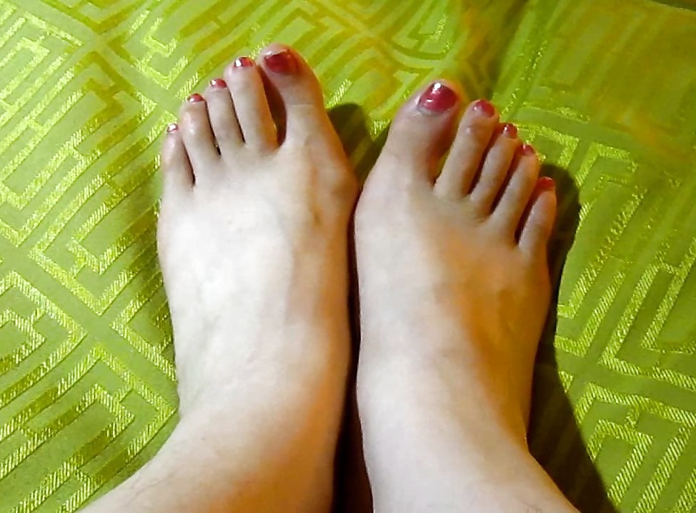 (2) los pies de mi gf asiático, los dedos de los pies y las plantas de los pies! fetiche de los pies chinos!
 #16984131