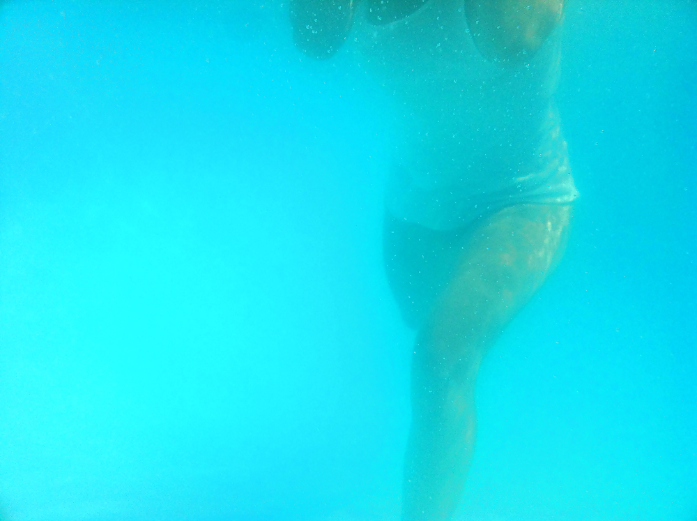 Flashing y diversión bajo el agua
 #21026408