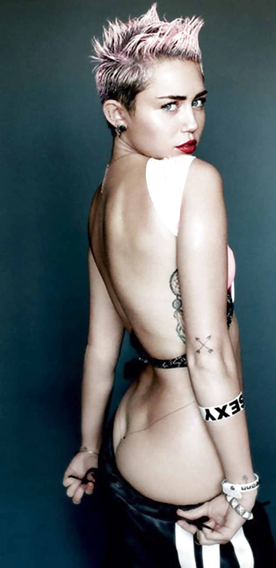 Hot Miley Cyrus (hq Fotos) #21961264