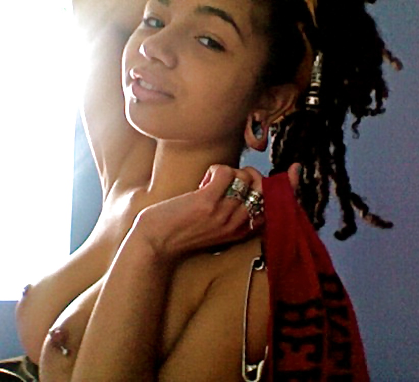 Ayudándome a correrme
 #18813844