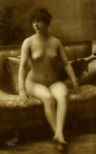 Arte de la foto erótica de la vendimia 2 - varios artistas c. 1880
 #6170817