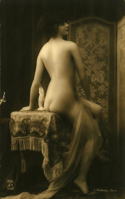 Arte de la foto erótica de la vendimia 2 - varios artistas c. 1880
 #6170873