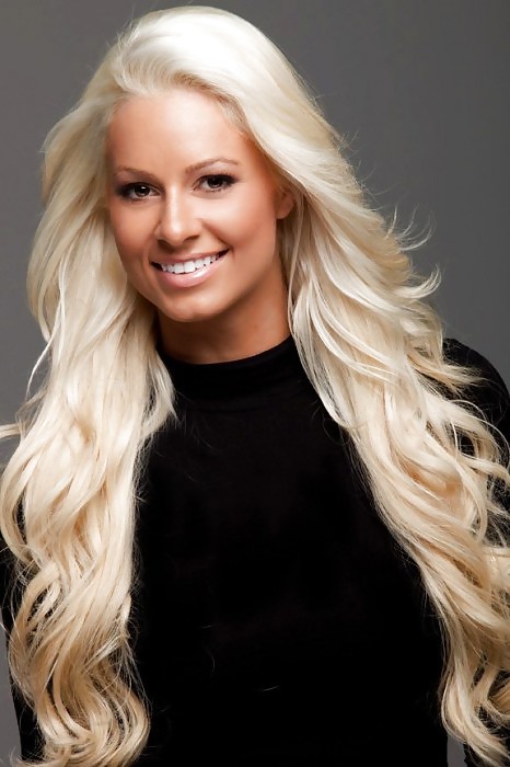 Maryse ouellet - WWE diva mega collection 2 
 #7263535