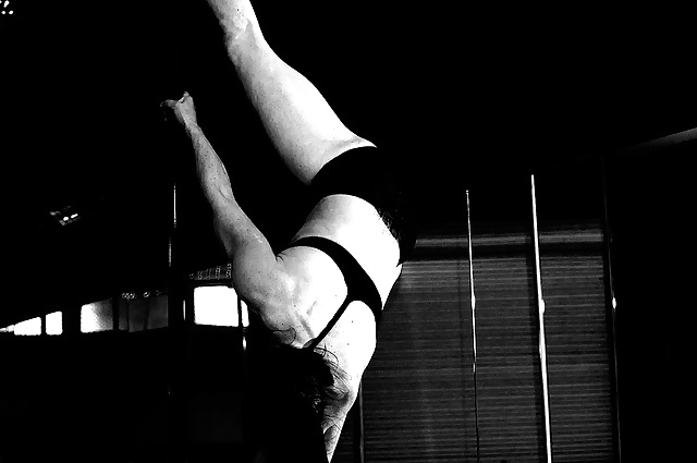 Pole-Dancing #11036141