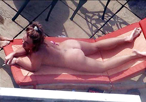 Britney spears ass and feet to jerkoff and cum over
 #11004348
