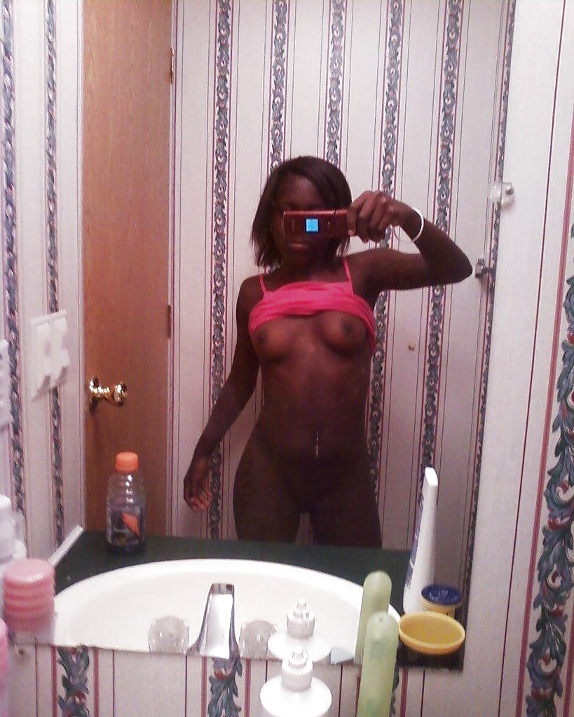 BLACK AMATEUR GIRLS - SELF PICS II #6173229