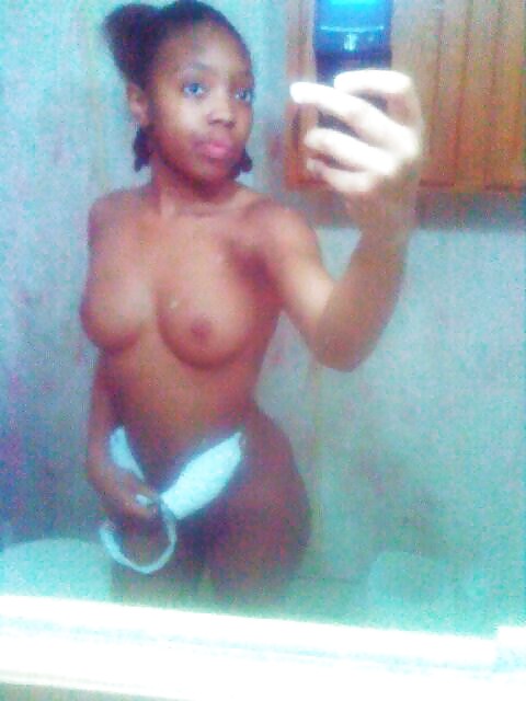 BLACK AMATEUR GIRLS - SELF PICS II #6173386