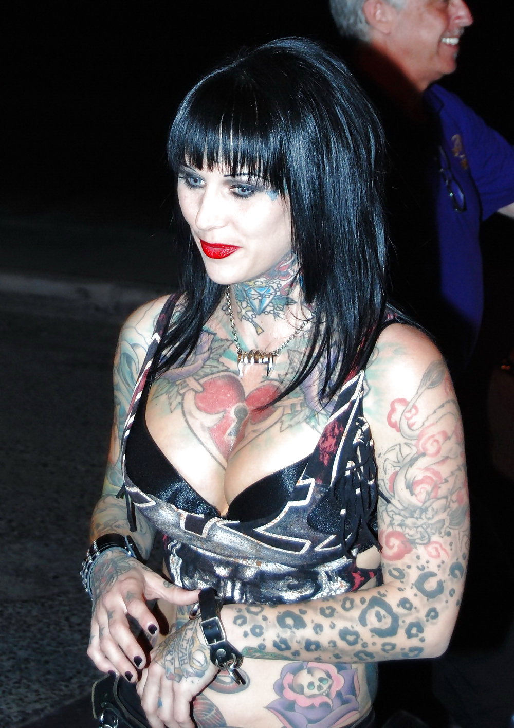 Michelle Bombshell McGee - Mistress Shows Tattoos - PunXXX #11111211