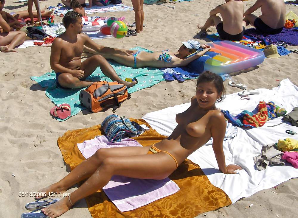 Bulgarisch Strand Mädchen Aus Schwarzen Meer #7347044