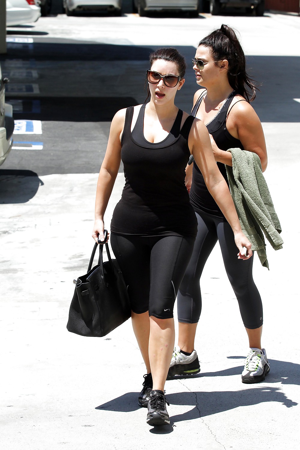 Kim kardashian hace su camino al gimnasio en los angeles
 #5204672