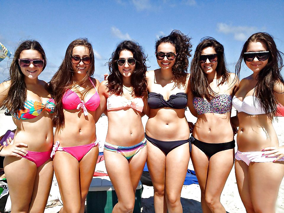 Ihre Tochter In Einem Bikini 2 #20062114