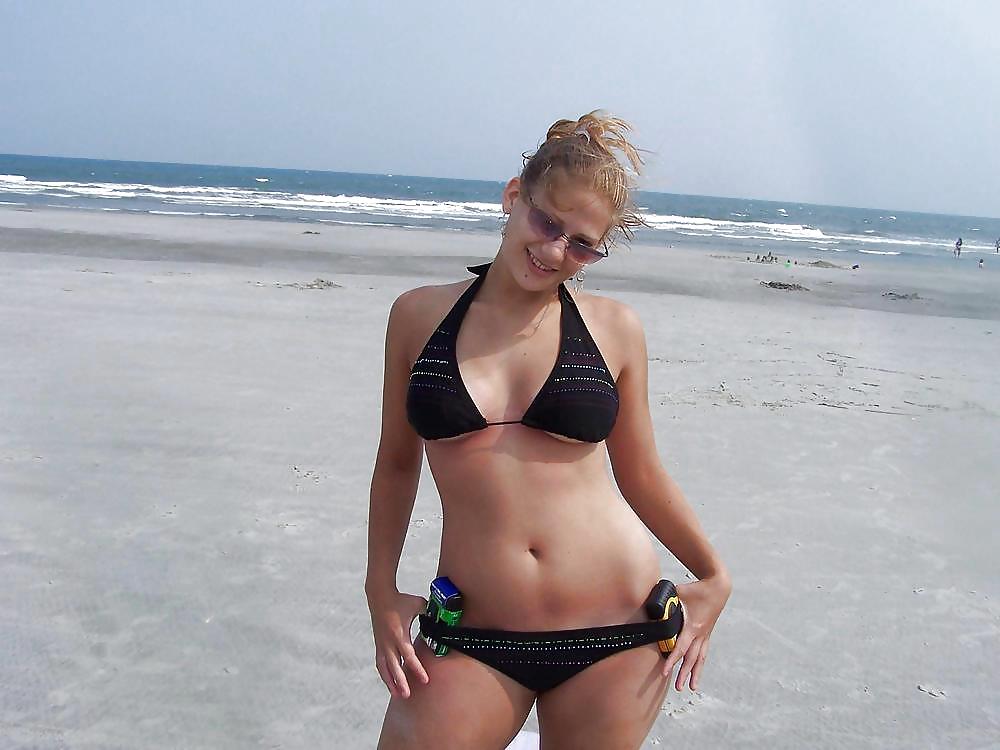 Ihre Tochter In Einem Bikini 2 #20062338