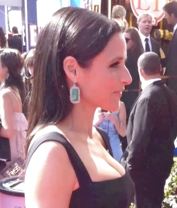 JULIA LOUIS DREYFUS  !! #16776746