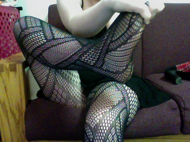 My tired feet! Fishnets and heels #3381843