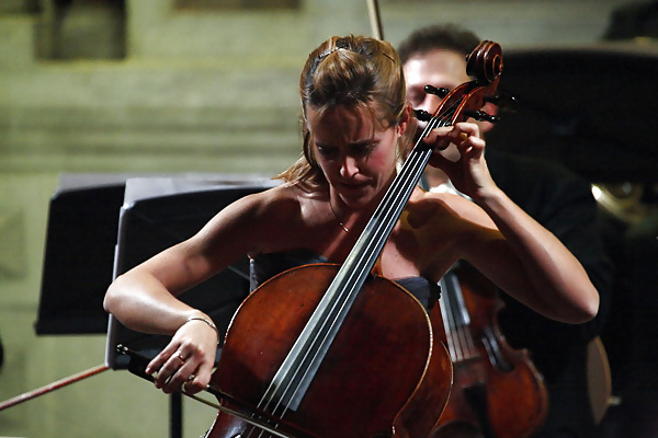 Sol Gabetta - Orgasmisch Cellist #14851107