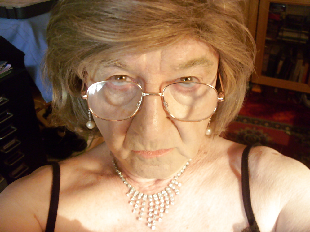 Yo, follando con una generosa cámara
 #19610608