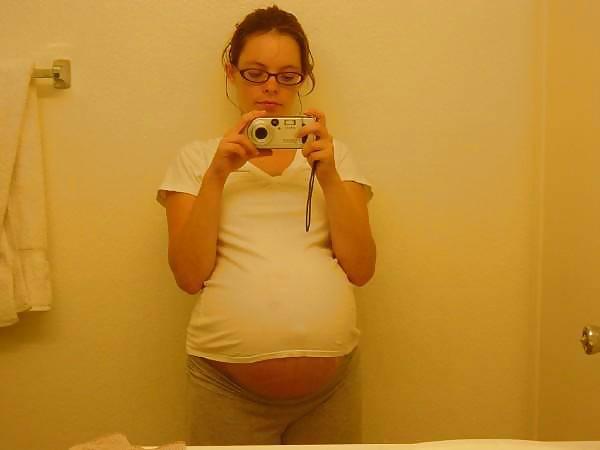 Pregnant Preggo Preggers #18284152