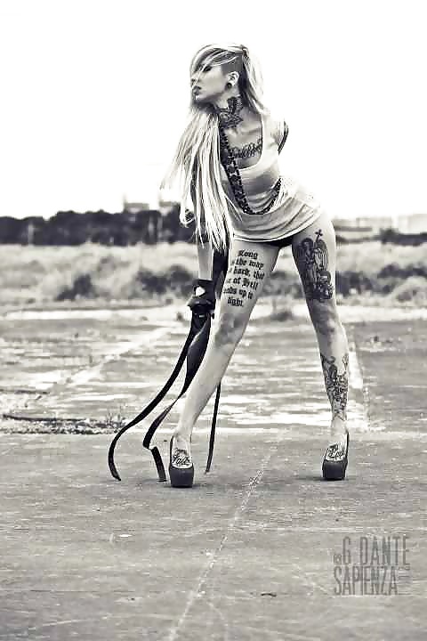 Bellezas tatuadas
 #20088702