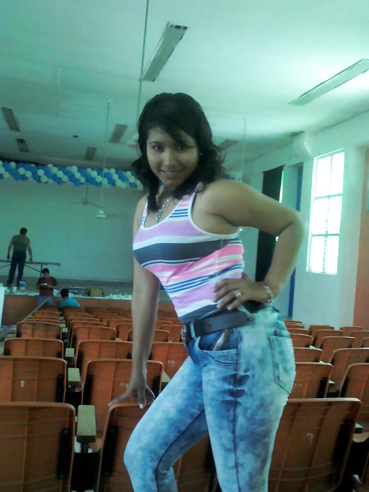 Mujer (amiguitas 31)
 #12027409