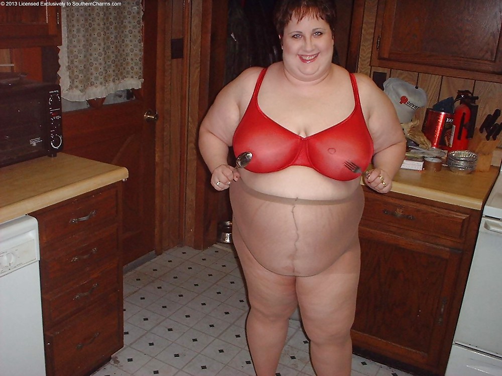 パンストをはいたおばあさん
 #16811290