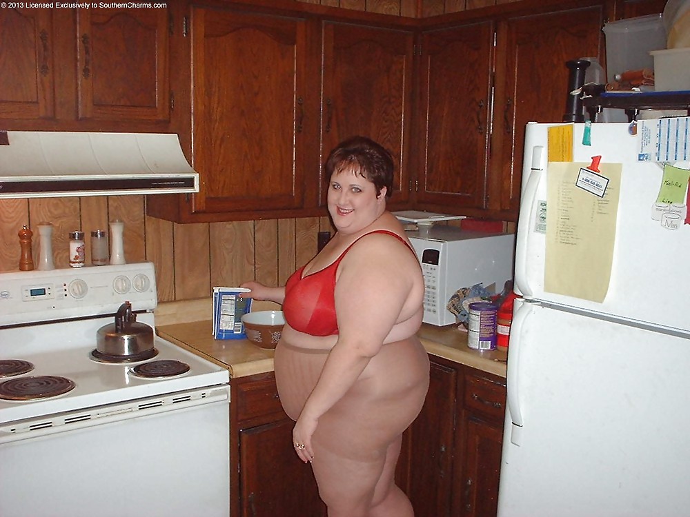 パンストをはいたおばあさん
 #16811299