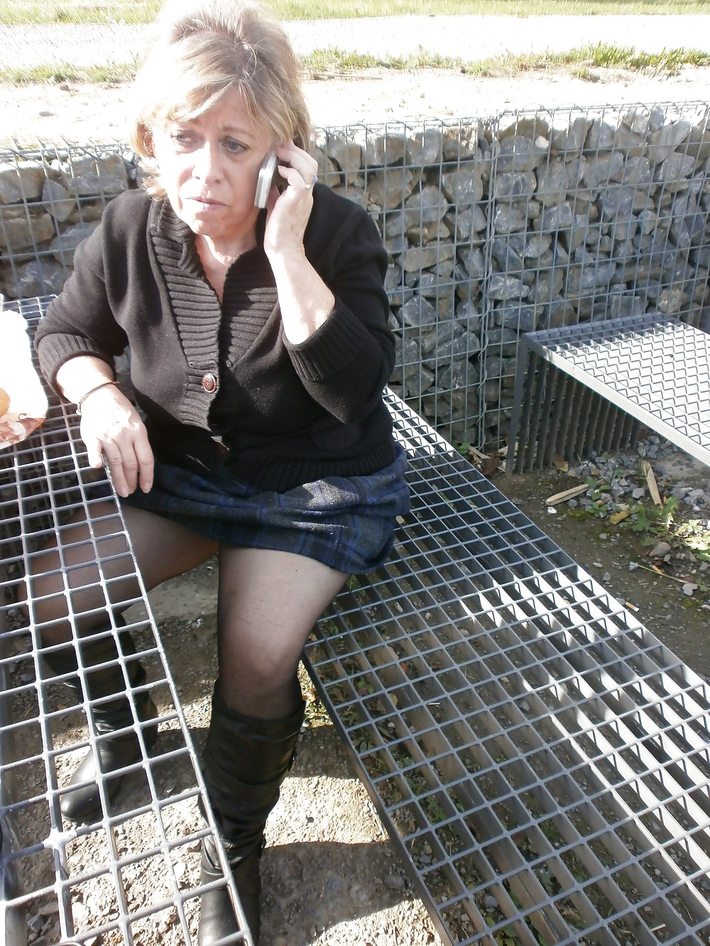 パンストをはいたおばあさん
 #16811381