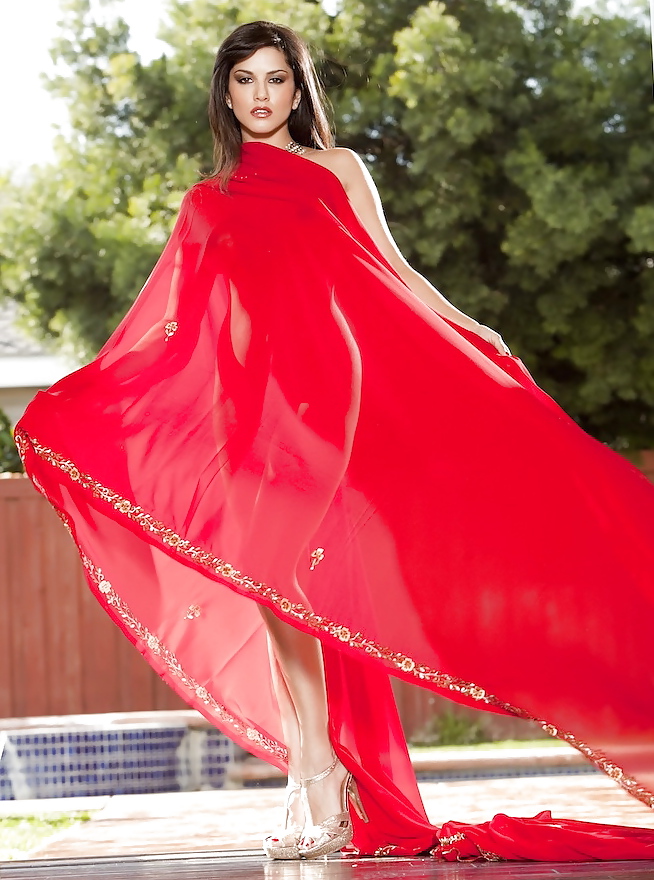 SUNNY LEONE, Desi Canadian Beauty #21083481
