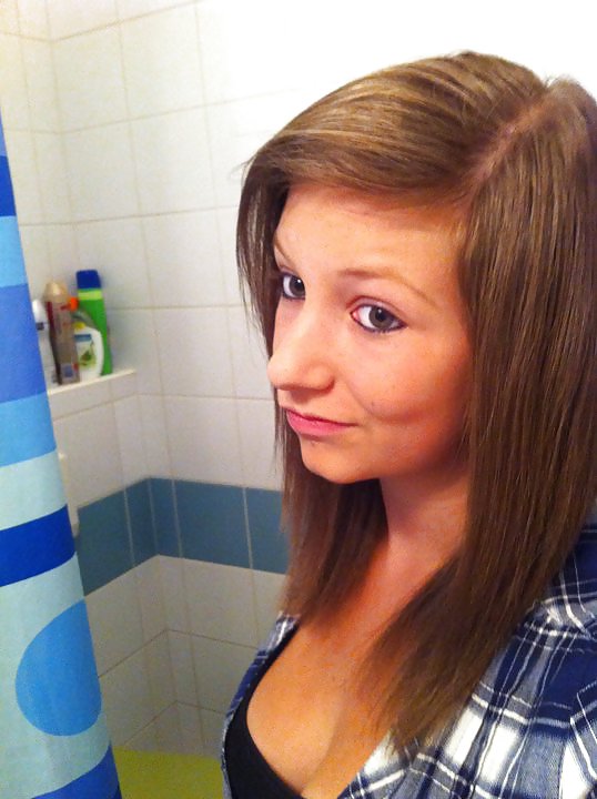 Sluty Teen Julia (Constructive Knockers) #9906506