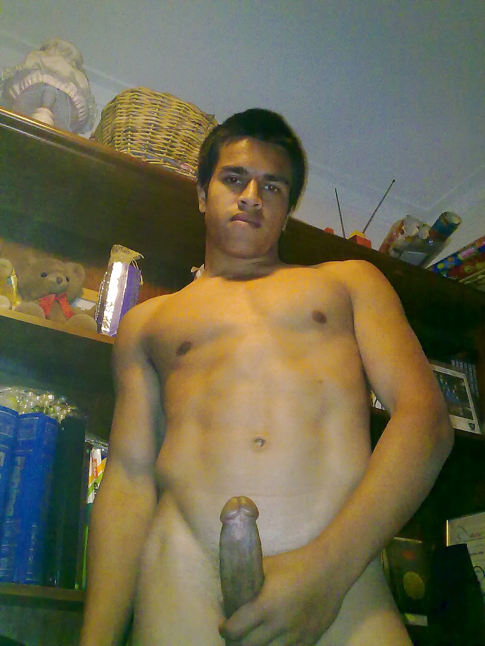 2013年2月
 #16085574