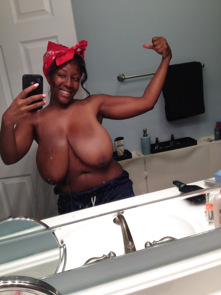 Selfshot BBW #16935733