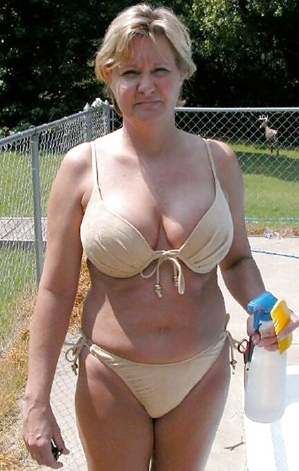 Swimsuit bikini bra bbw mature dressed teen big tits - 68 #15188041