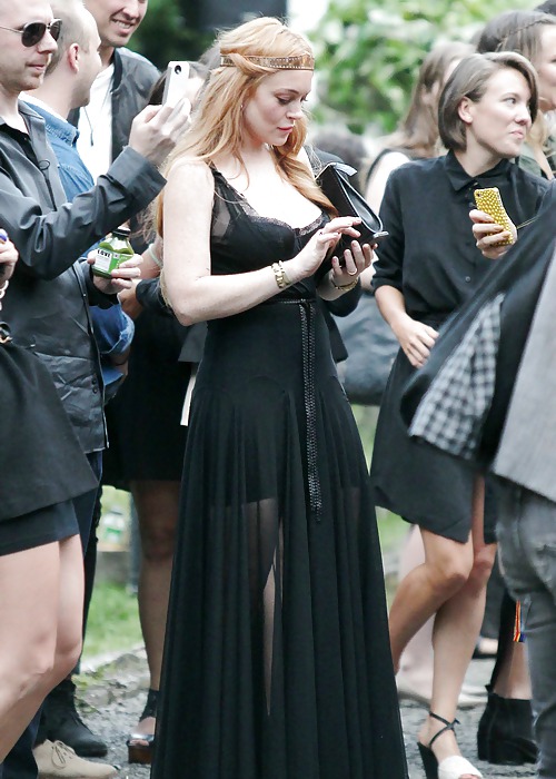 Lindsay lohan ... en el desfile de moda del zodiaco
 #21735459