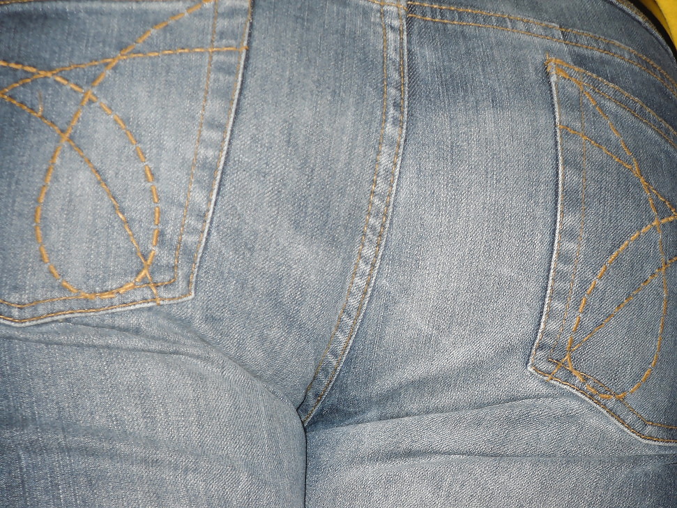 Die Geilen Arsch Frau In Sexy Jeans #12956511