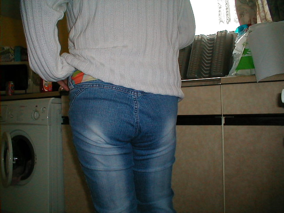 The wife's hot ass in sexy jeans #12956549