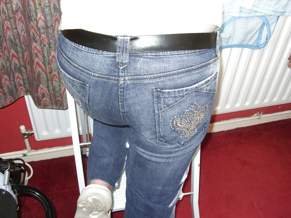 The wife's hot ass in sexy jeans #12957101