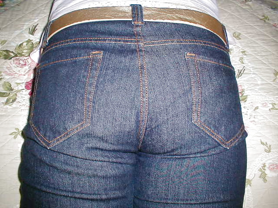 The wife's hot ass in sexy jeans #12957122