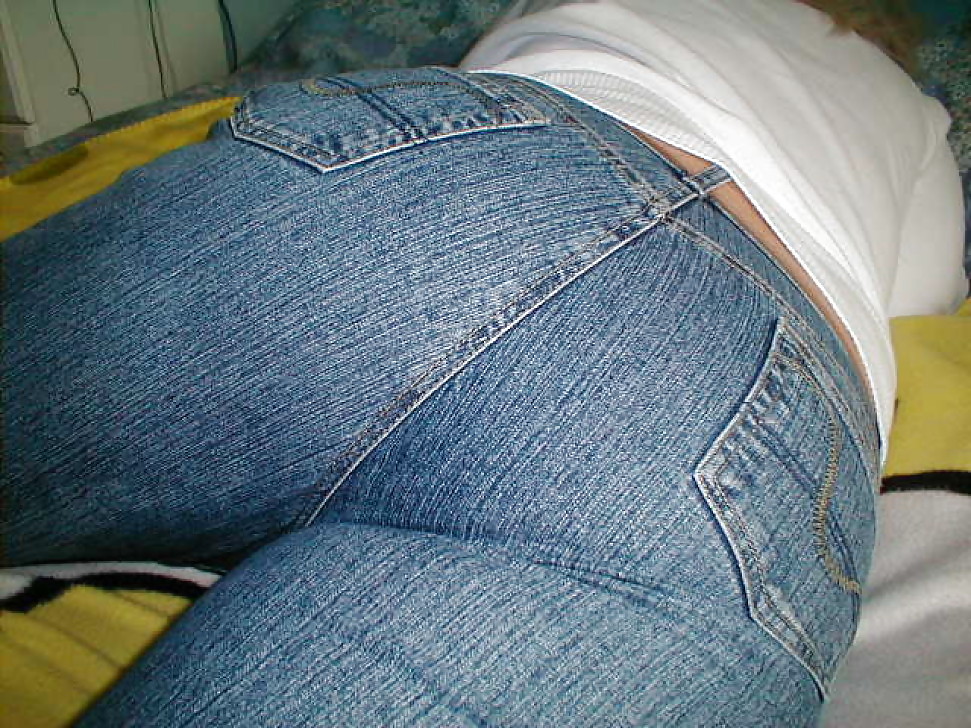 The wife's hot ass in sexy jeans #12957133