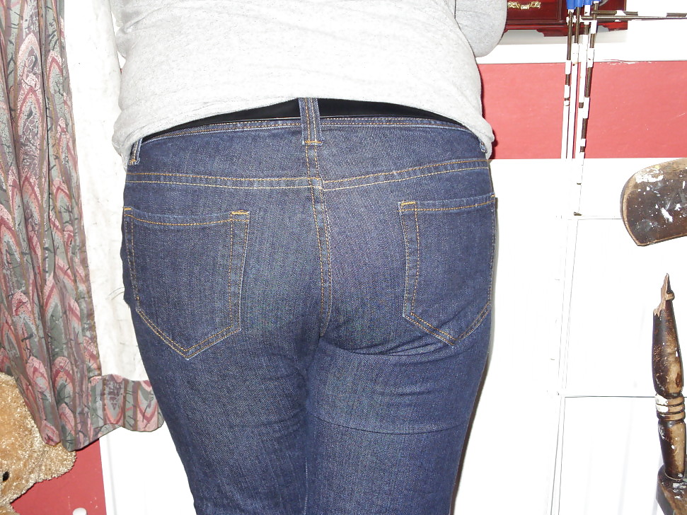 The wife's hot ass in sexy jeans #12957152