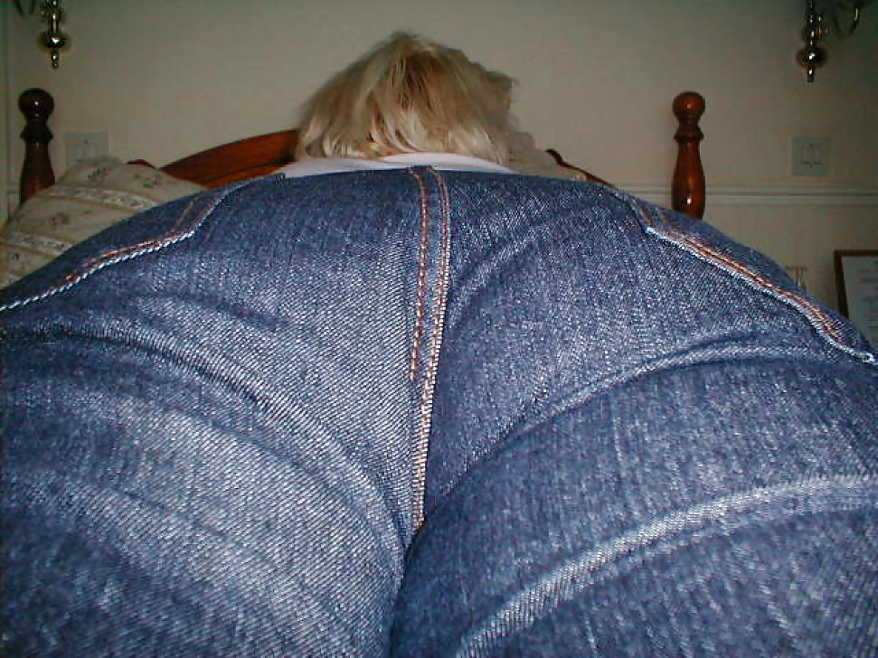 The wife's hot ass in sexy jeans #12957473