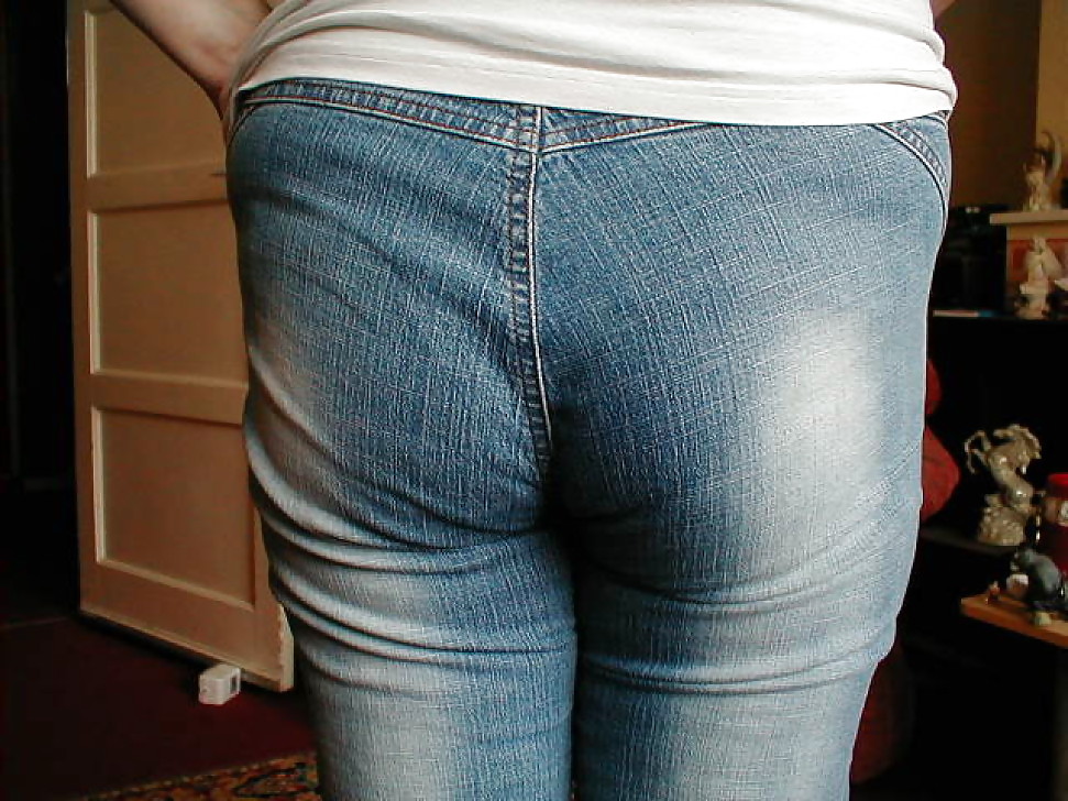 The wife's hot ass in sexy jeans #12957613