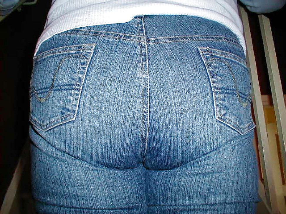The wife's hot ass in sexy jeans #12957663