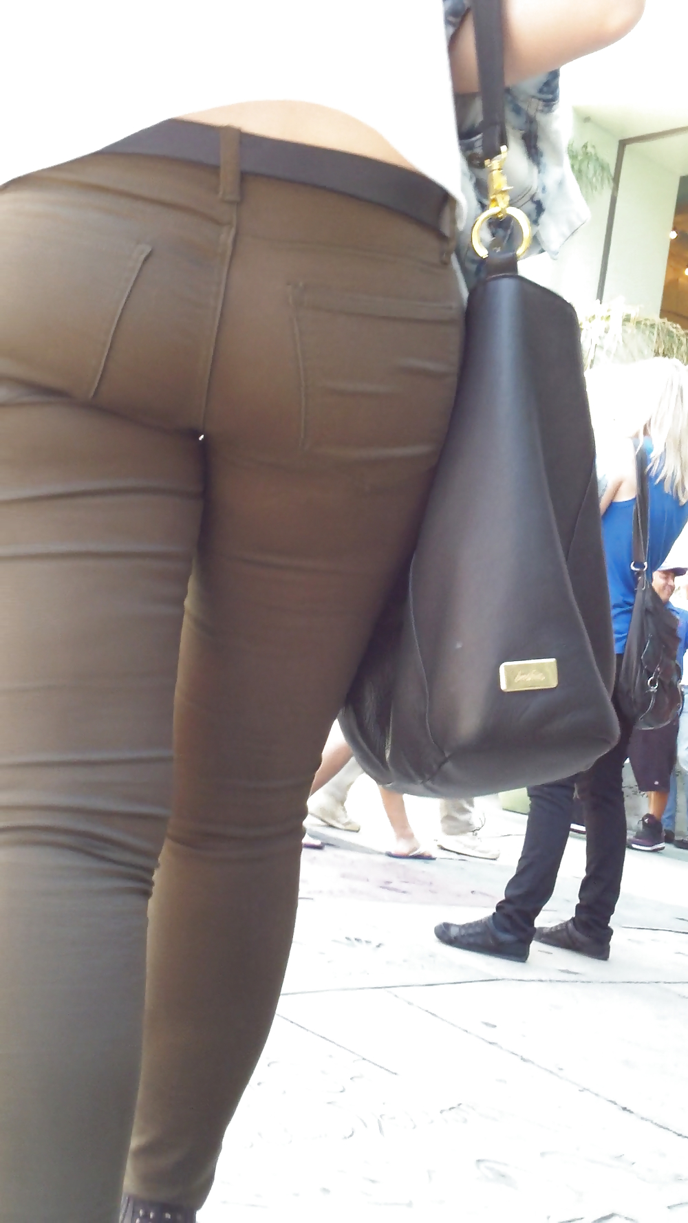 Spanish teen bubble butt & ass in pants #21202221