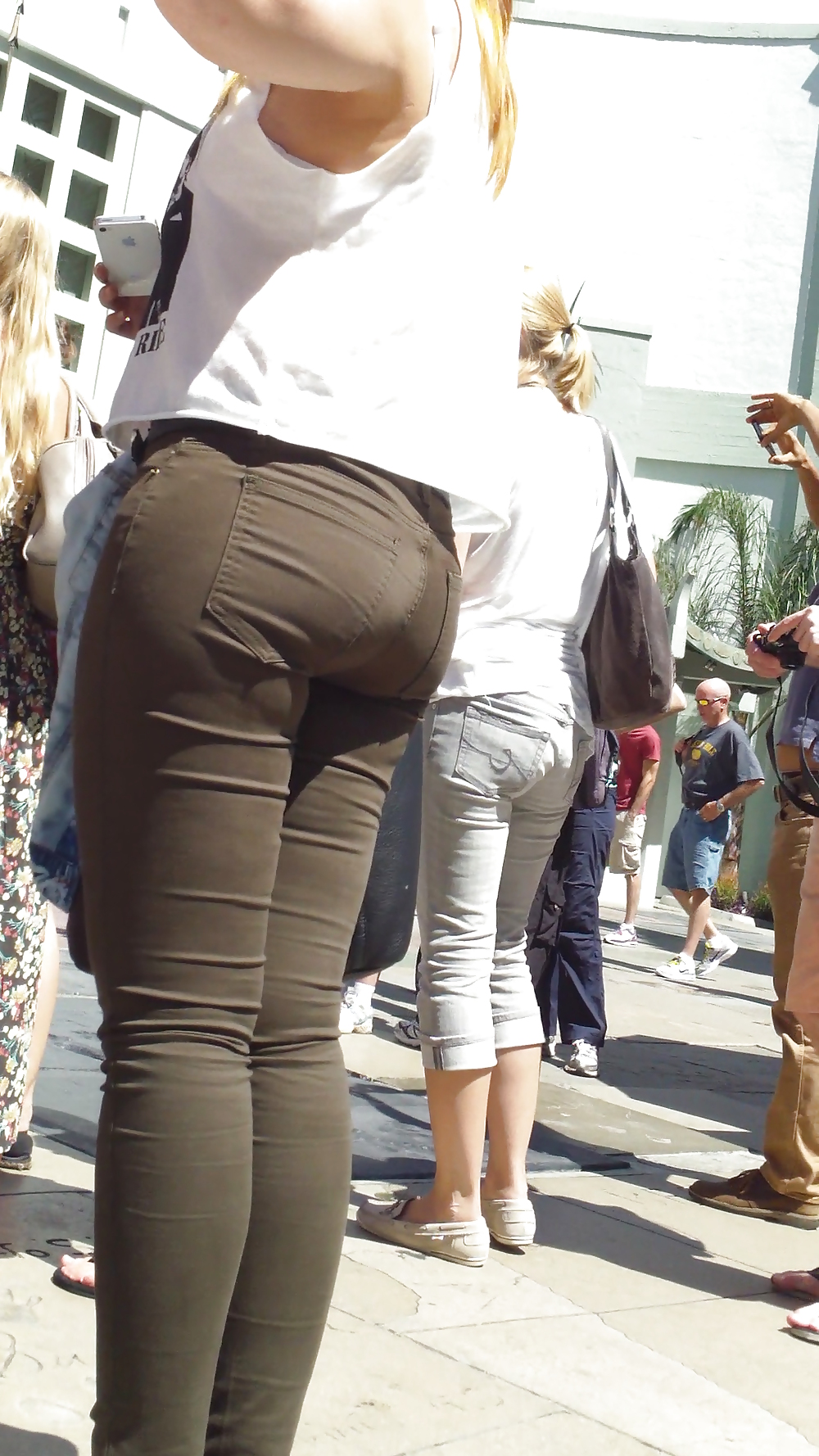 Spanish teen bubble butt & ass in pants #21202403