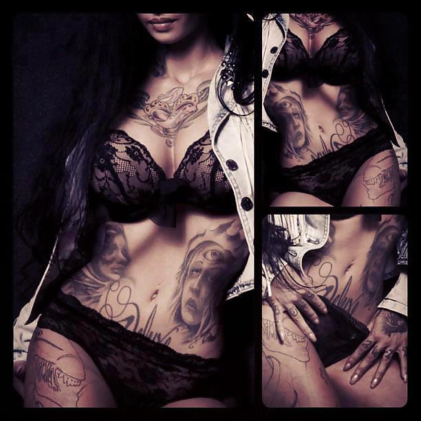 Tattoo models (female) 16.1 #16058914