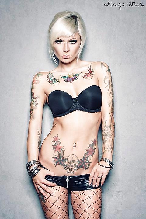 Tattoo models (female) 16.1 #16058981