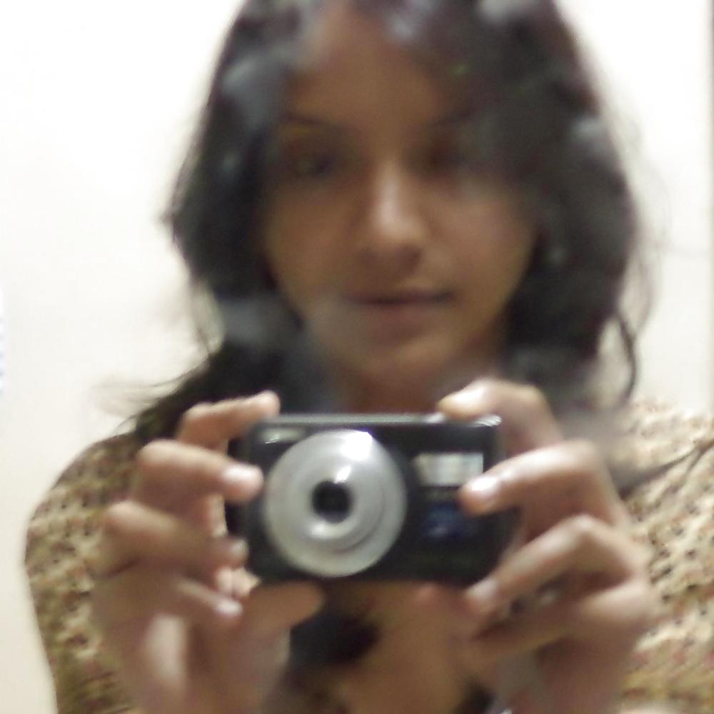 Tanya Einsam #17990028